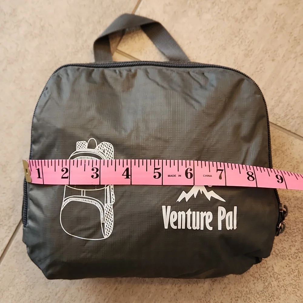 Lightweight Hiking Venture Pal Backpack for Adults